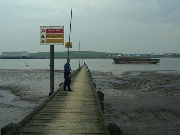 49-ErithFeb05Chris_012